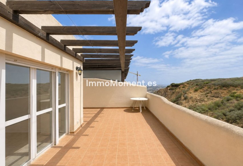 Resale - Apartment - Manilva - La Duquesa