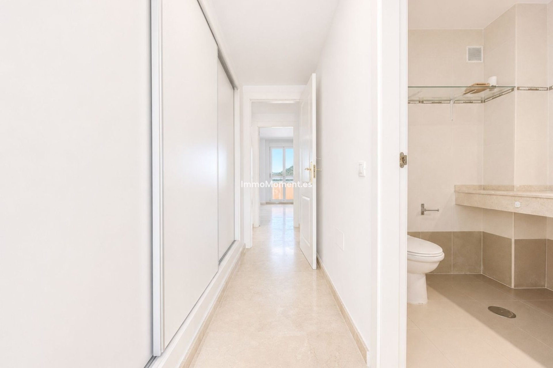 Resale - Apartment - Manilva - La Duquesa