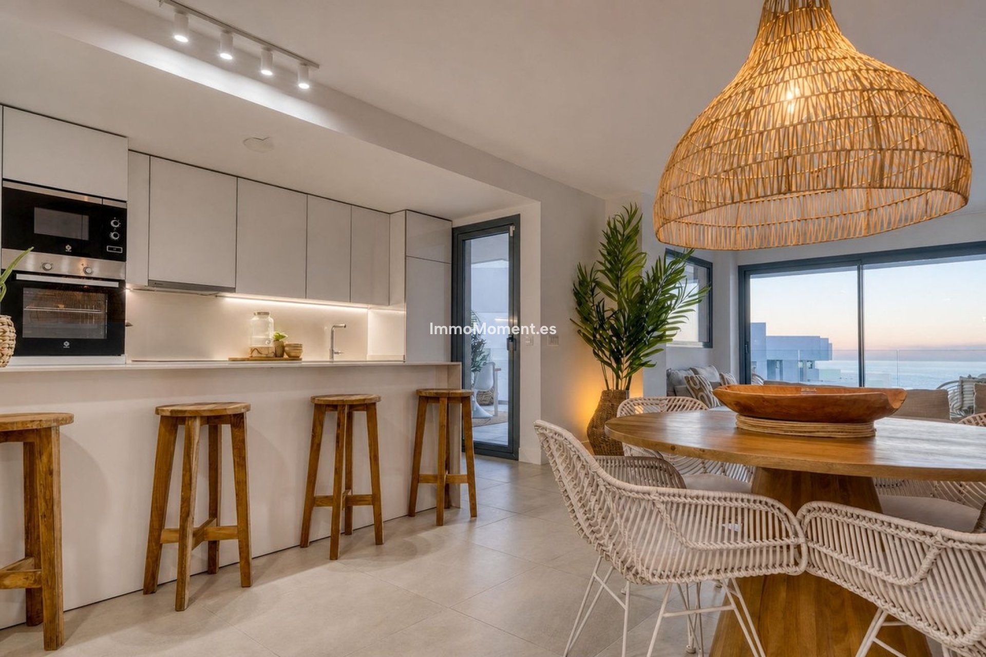 Resale - Apartment - Manilva - La Duquesa