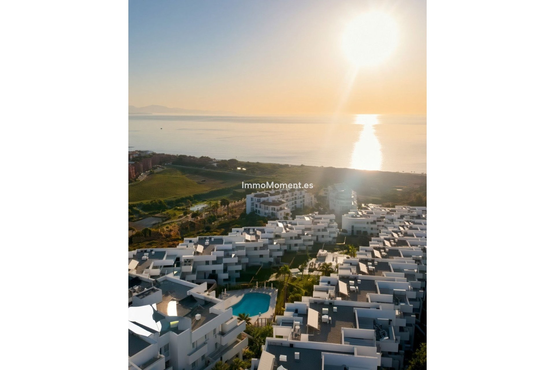 Resale - Apartment - Manilva - La Duquesa