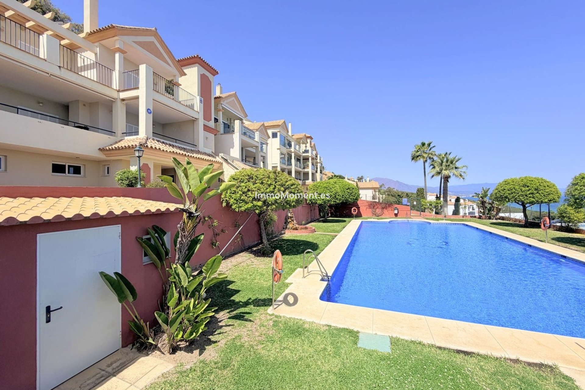 Resale - Apartment - Manilva - La Duquesa