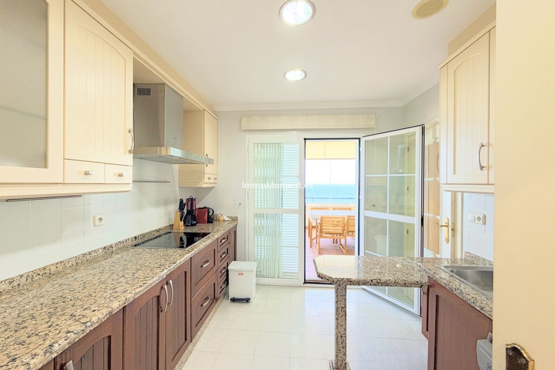 Resale - Apartment - Manilva - La Duquesa