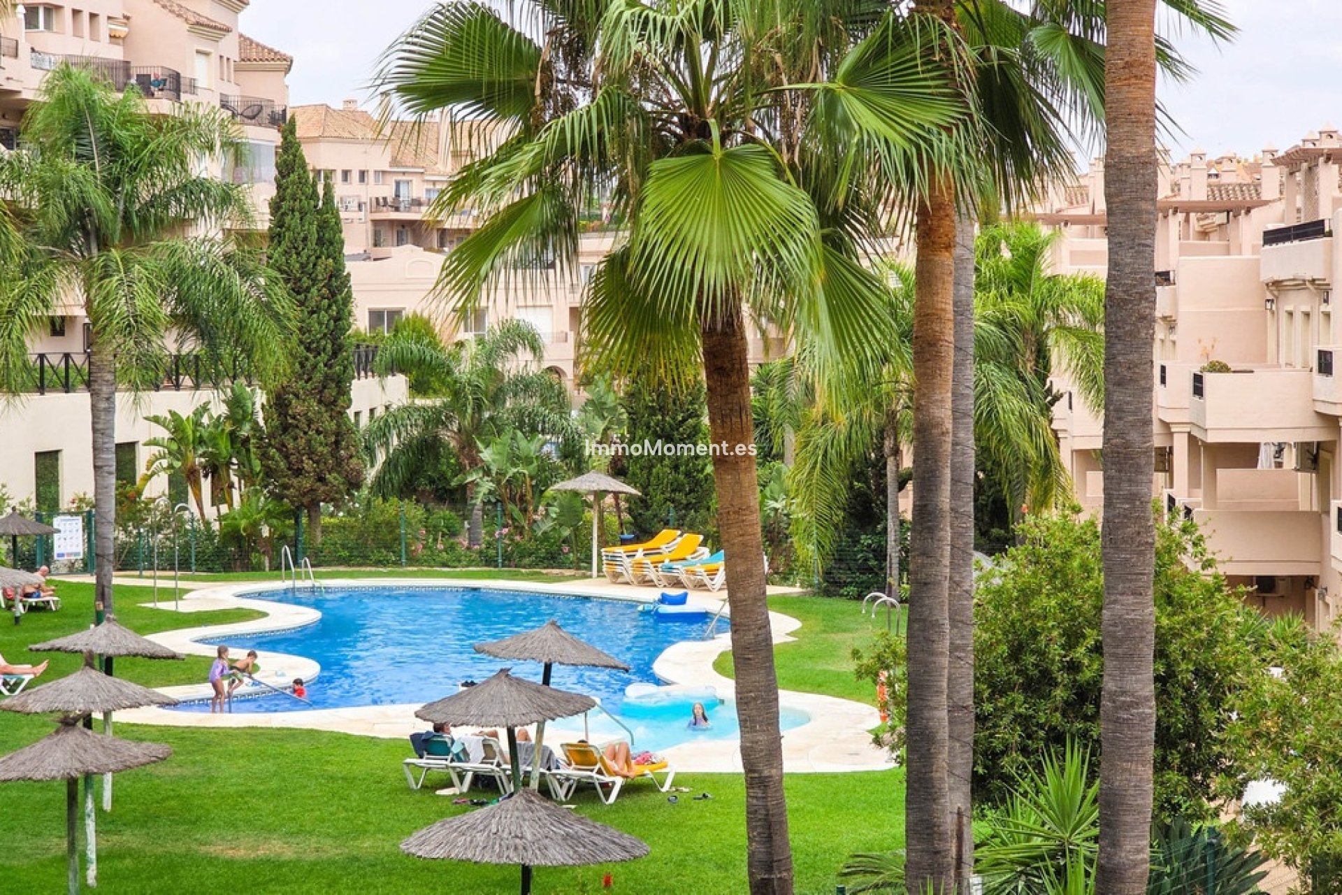 Resale - Apartment - Manilva - La Duquesa