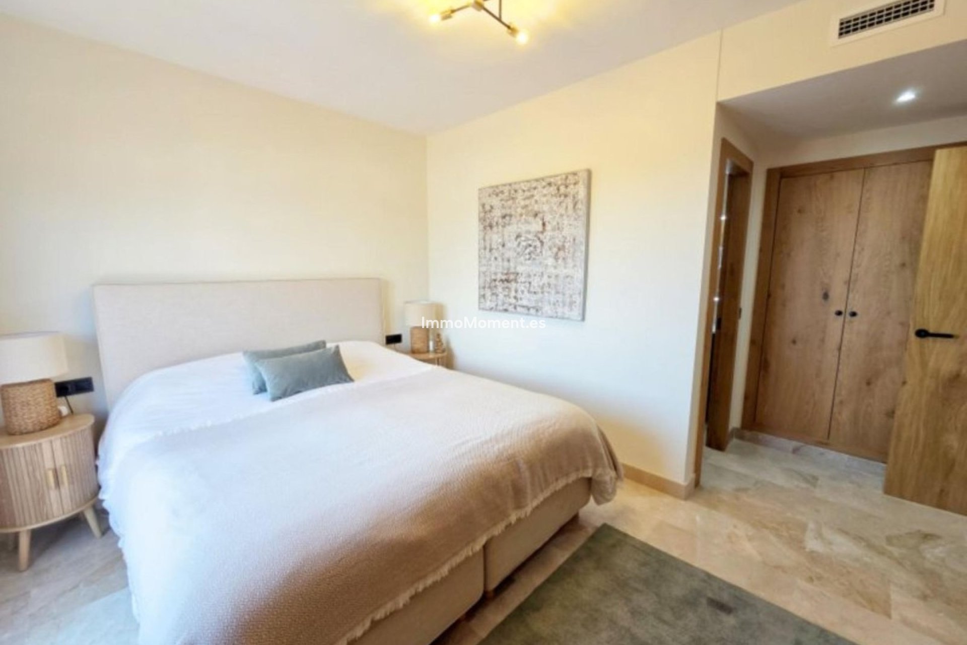 Resale - Apartment - Manilva - La Duquesa