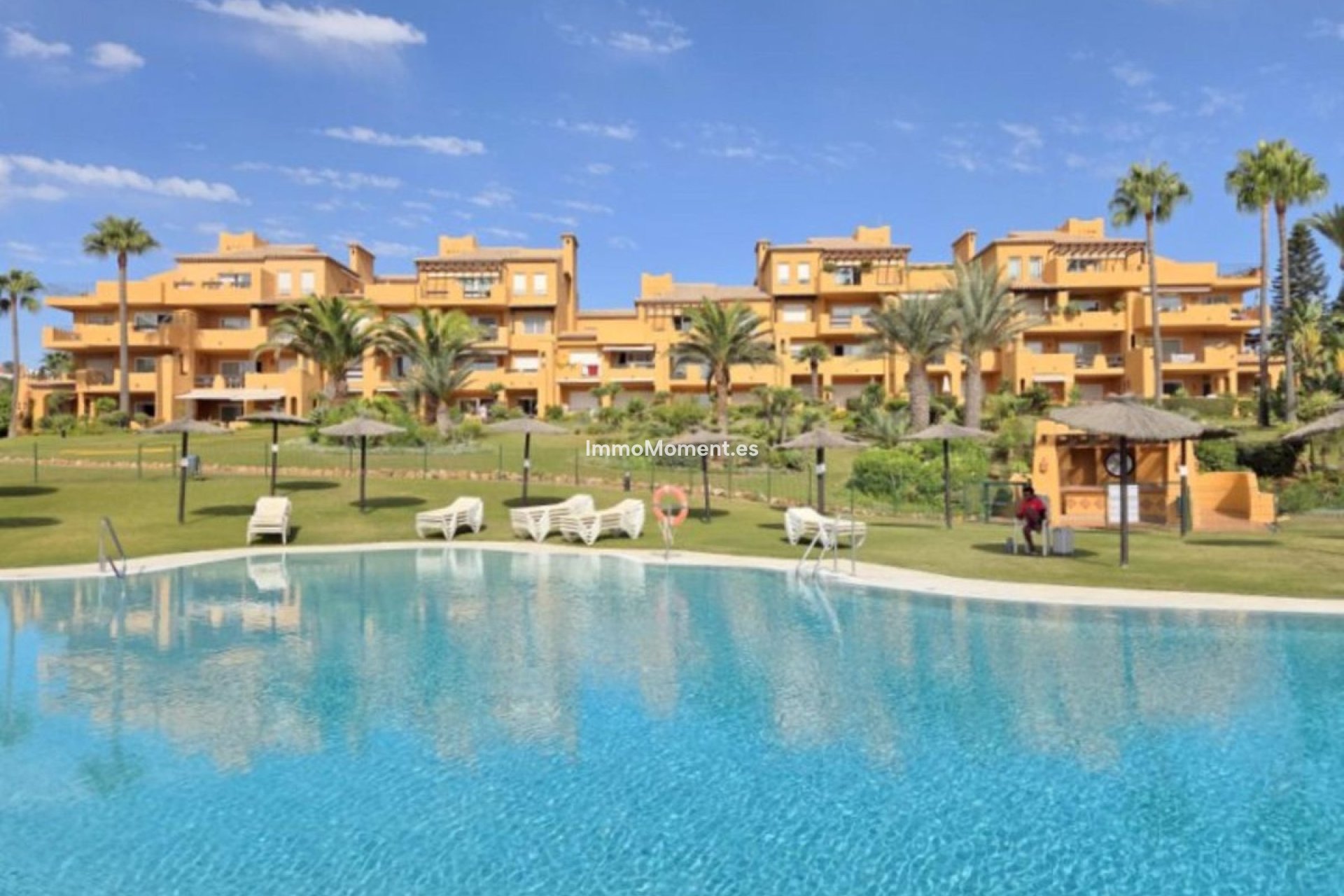 Resale - Apartment - Manilva - La Duquesa