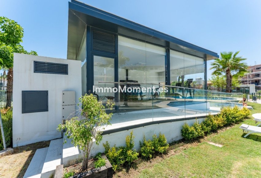 Resale - Apartment - Manilva - La Duquesa