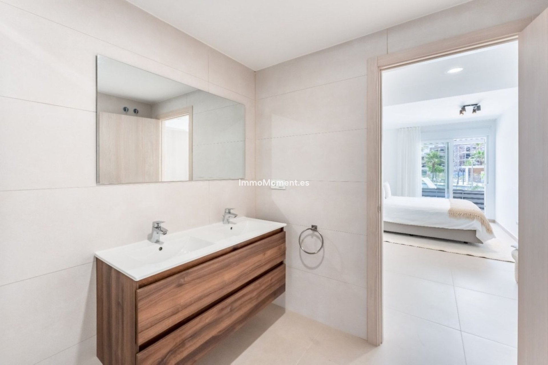 Resale - Apartment - Manilva - La Duquesa