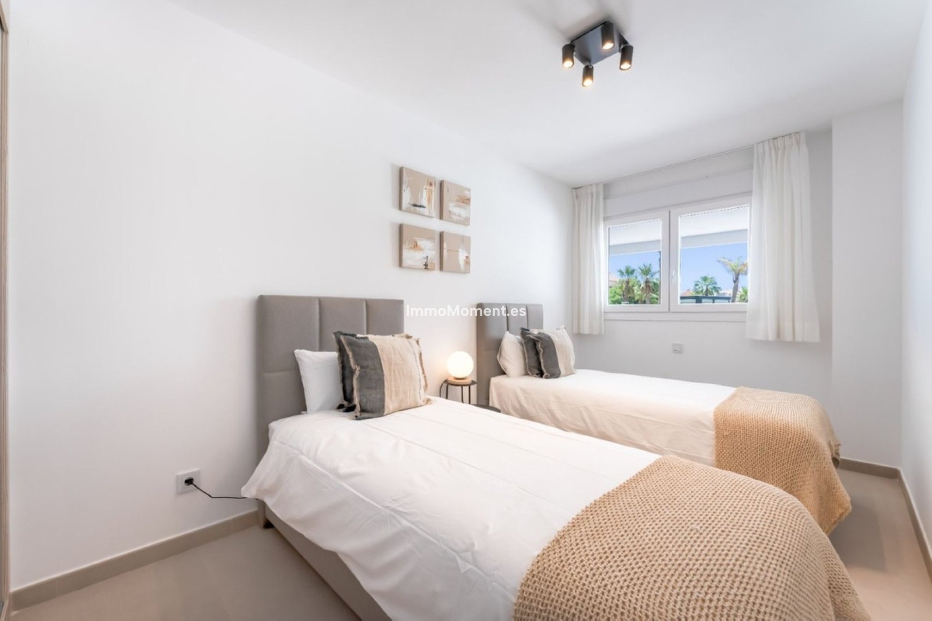 Resale - Apartment - Manilva - La Duquesa