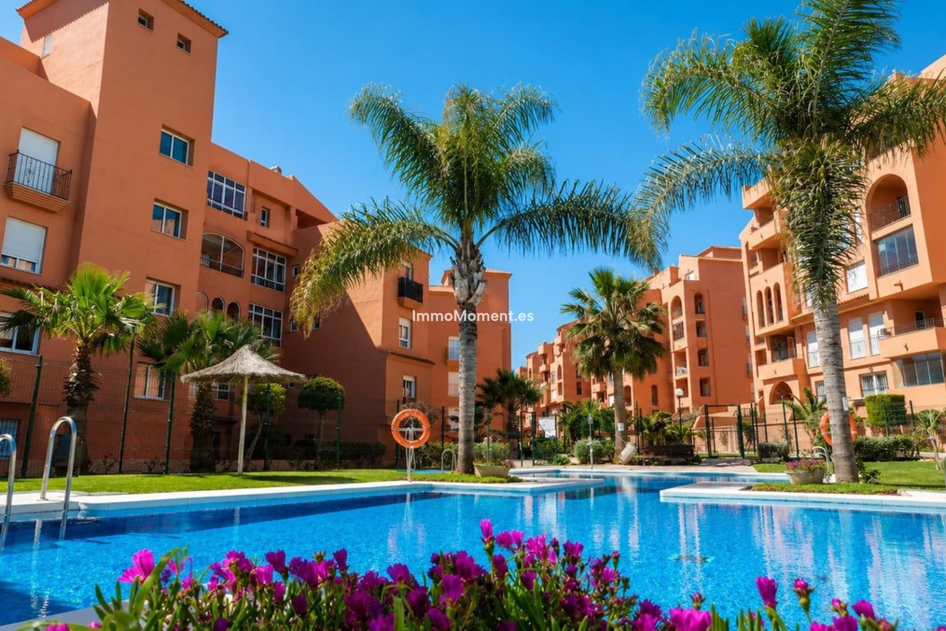 Resale - Apartment - Manilva - La Duquesa