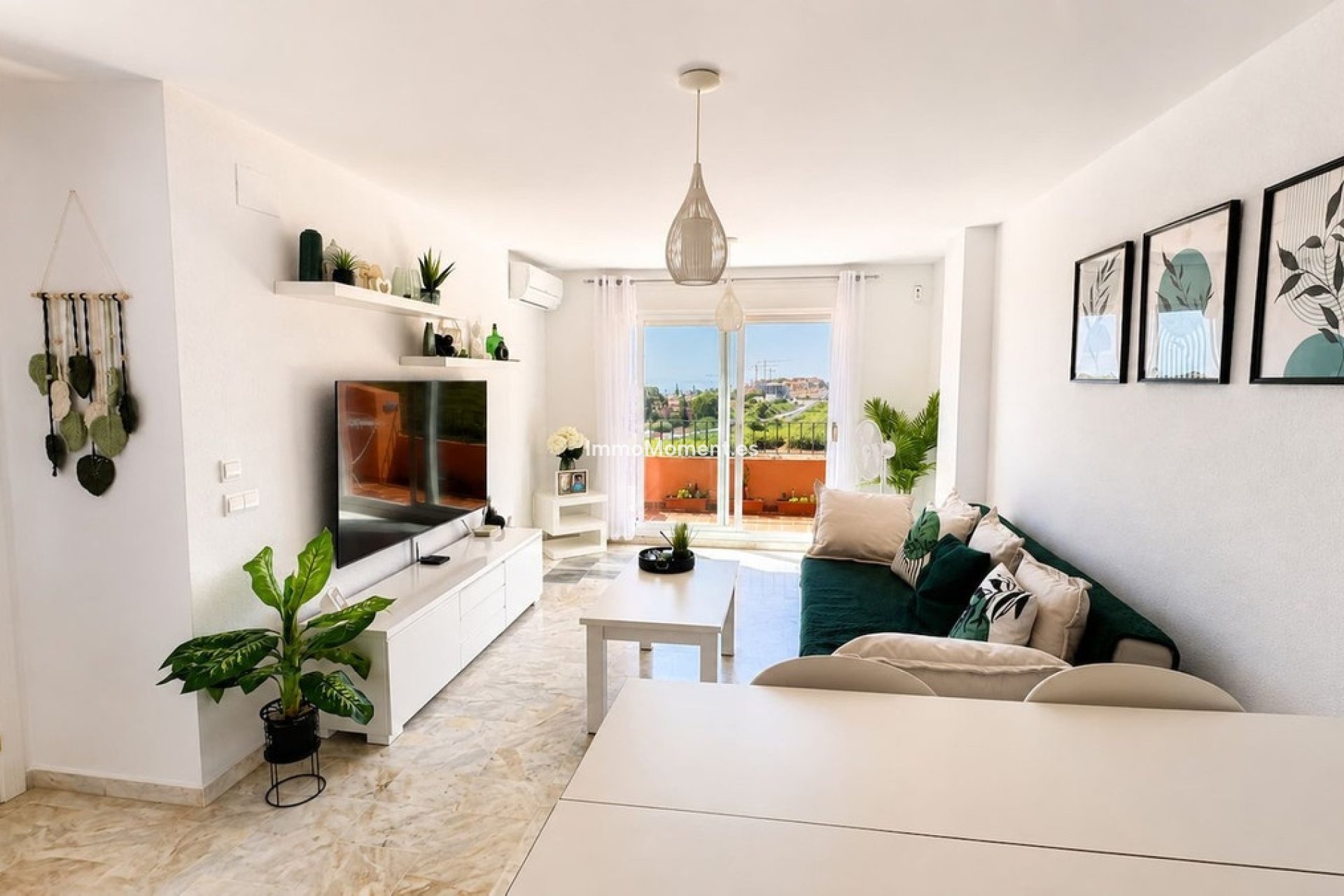 Resale - Apartment - Manilva - La Duquesa