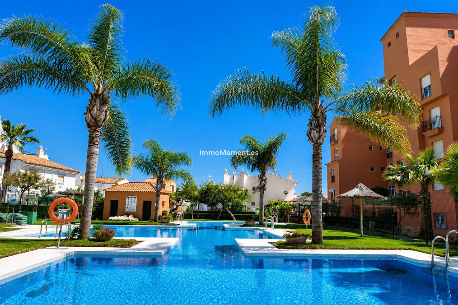 Resale - Apartment - Manilva - La Duquesa