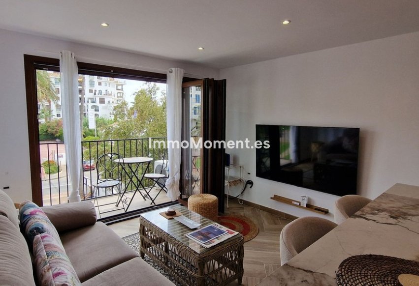 Resale - Apartment - Manilva - La Duquesa