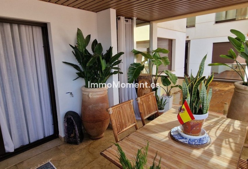 Resale - Apartment - Manilva - La Duquesa