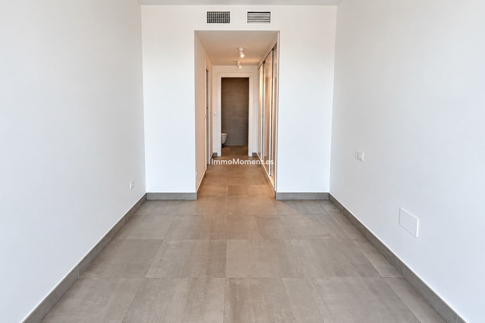 Resale - Apartment - Manilva - La Duquesa