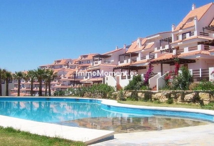 Resale - Apartment - Manilva - La Duquesa