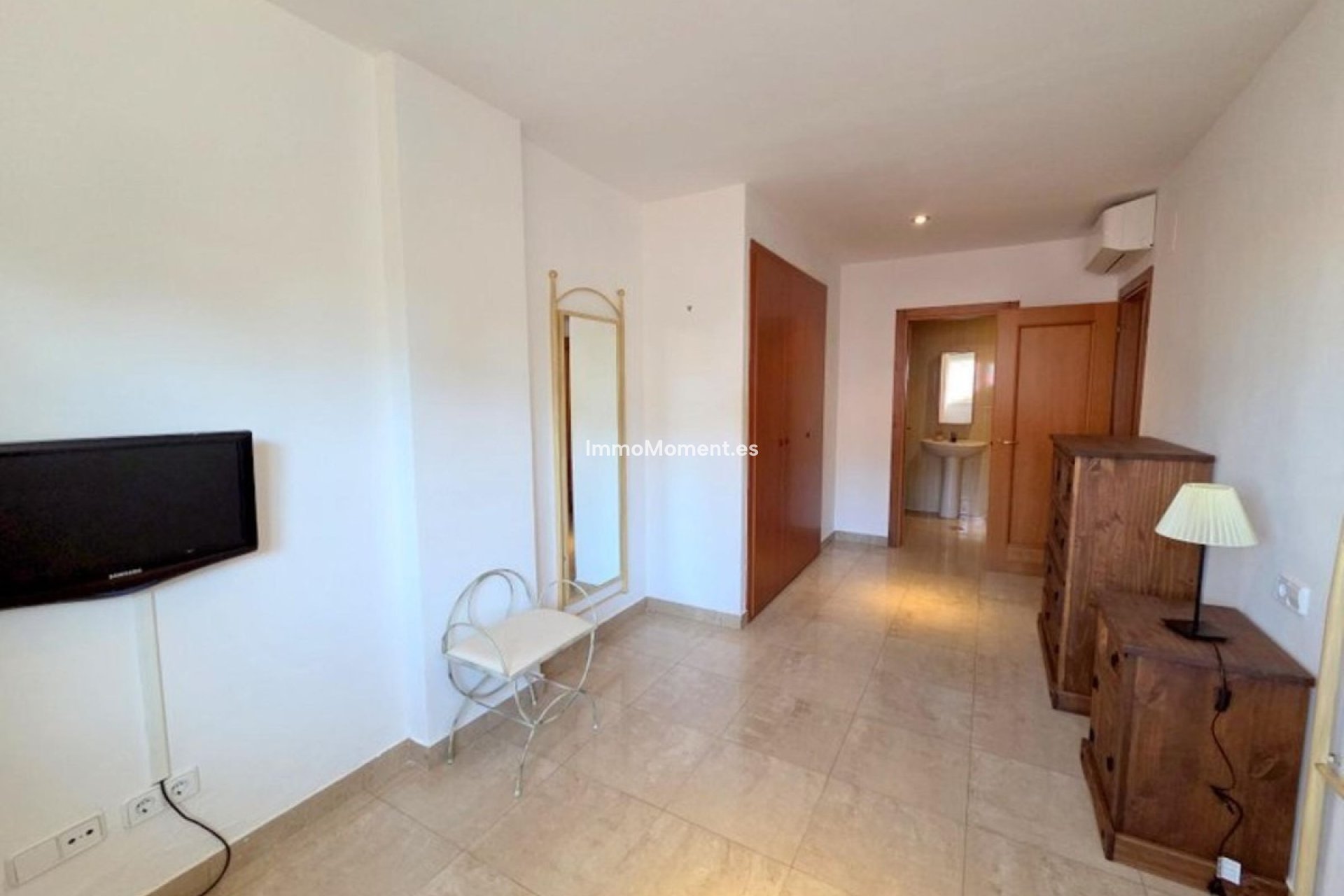 Resale - Apartment - Manilva - La Duquesa