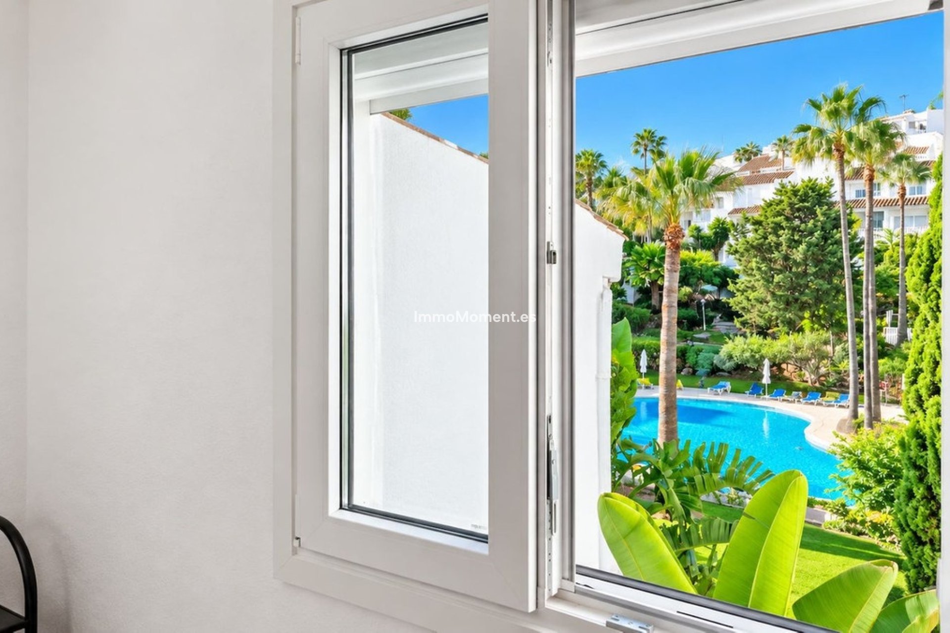 Resale - Apartment - Manilva - La Duquesa
