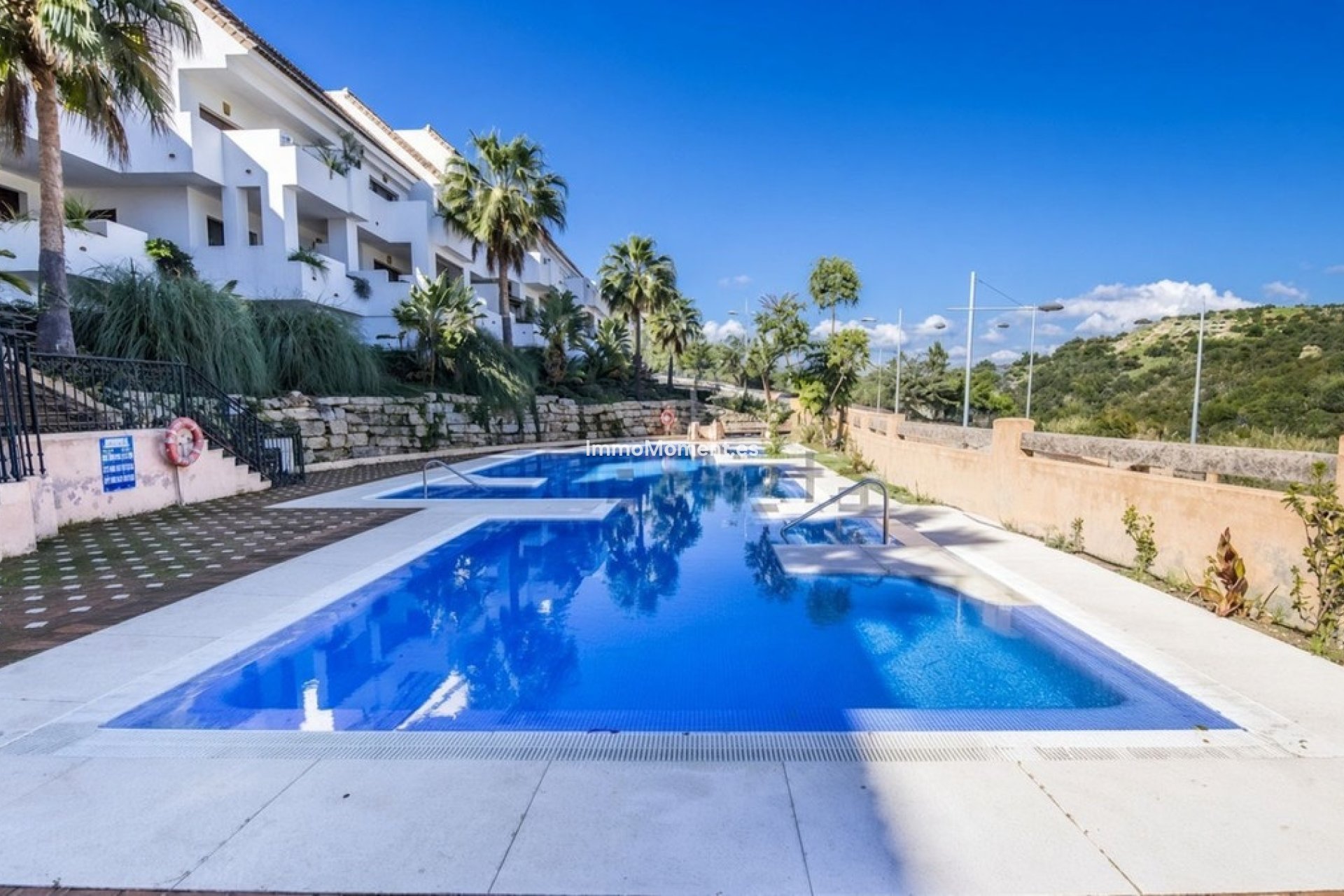 Resale - Apartment - Manilva - La Duquesa