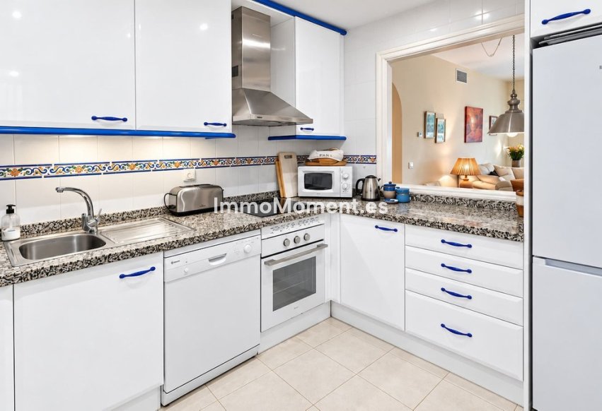 Resale - Apartment - Manilva - La Duquesa