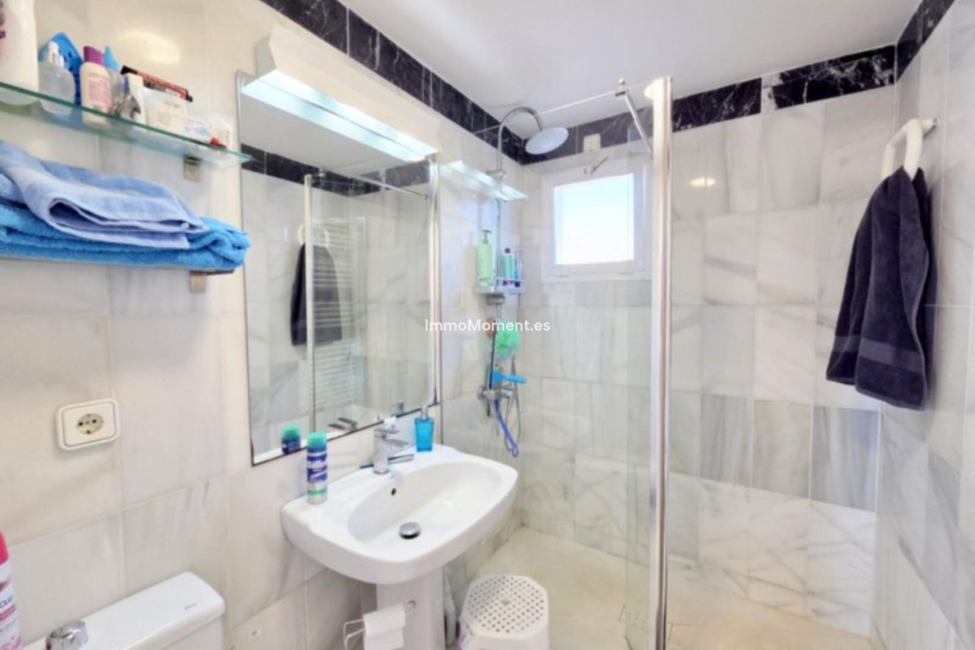 Resale - Apartment - Manilva - La Duquesa