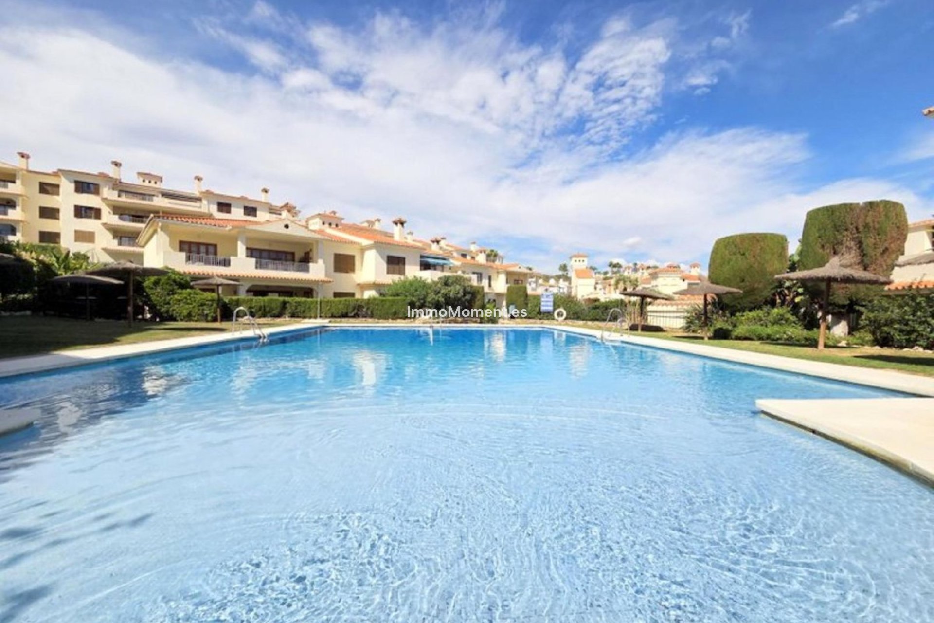 Resale - Apartment - Manilva - La Duquesa