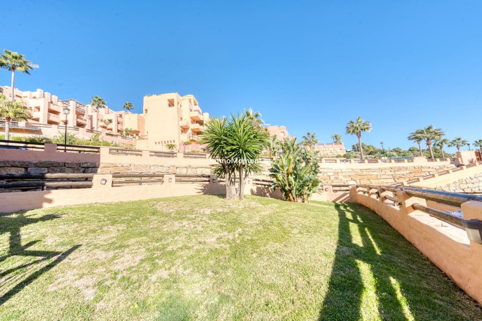 Resale - Apartment - Manilva - La Duquesa