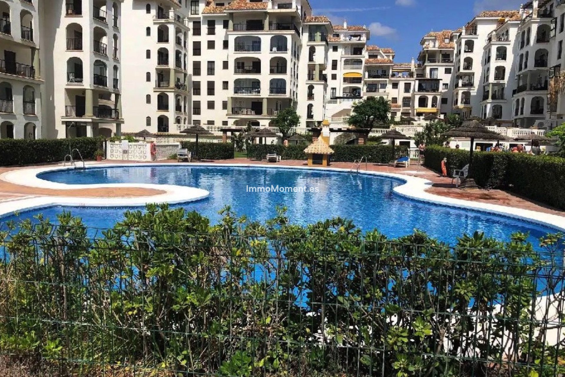 Resale - Apartment - Manilva - La Duquesa