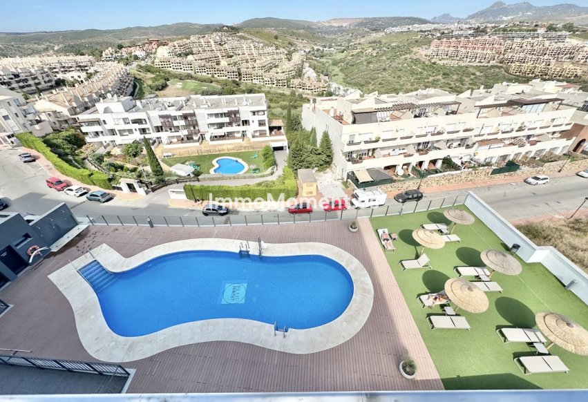 Resale - Apartment - Manilva - La Duquesa