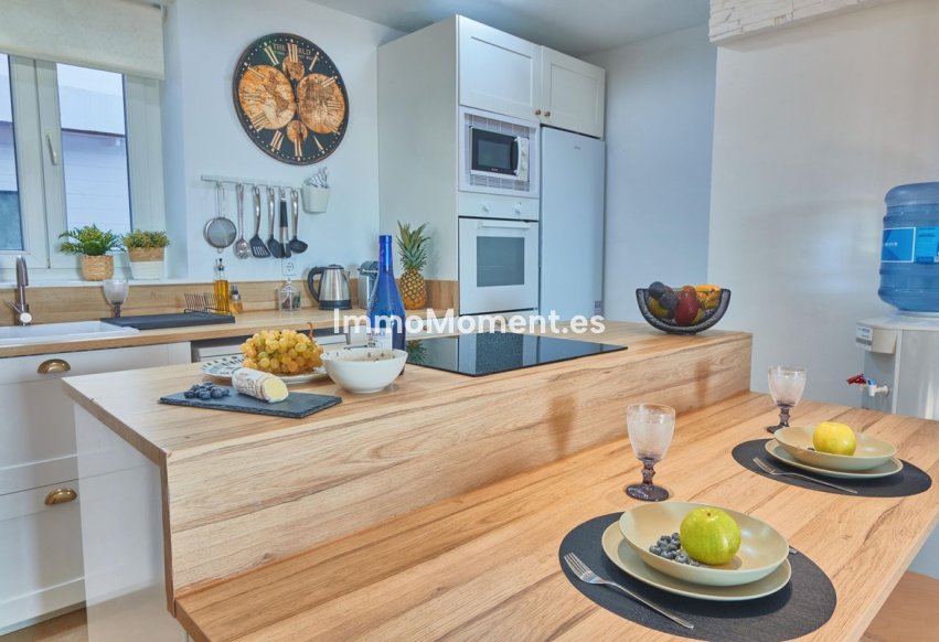 Resale - Apartment - Manilva - La Duquesa