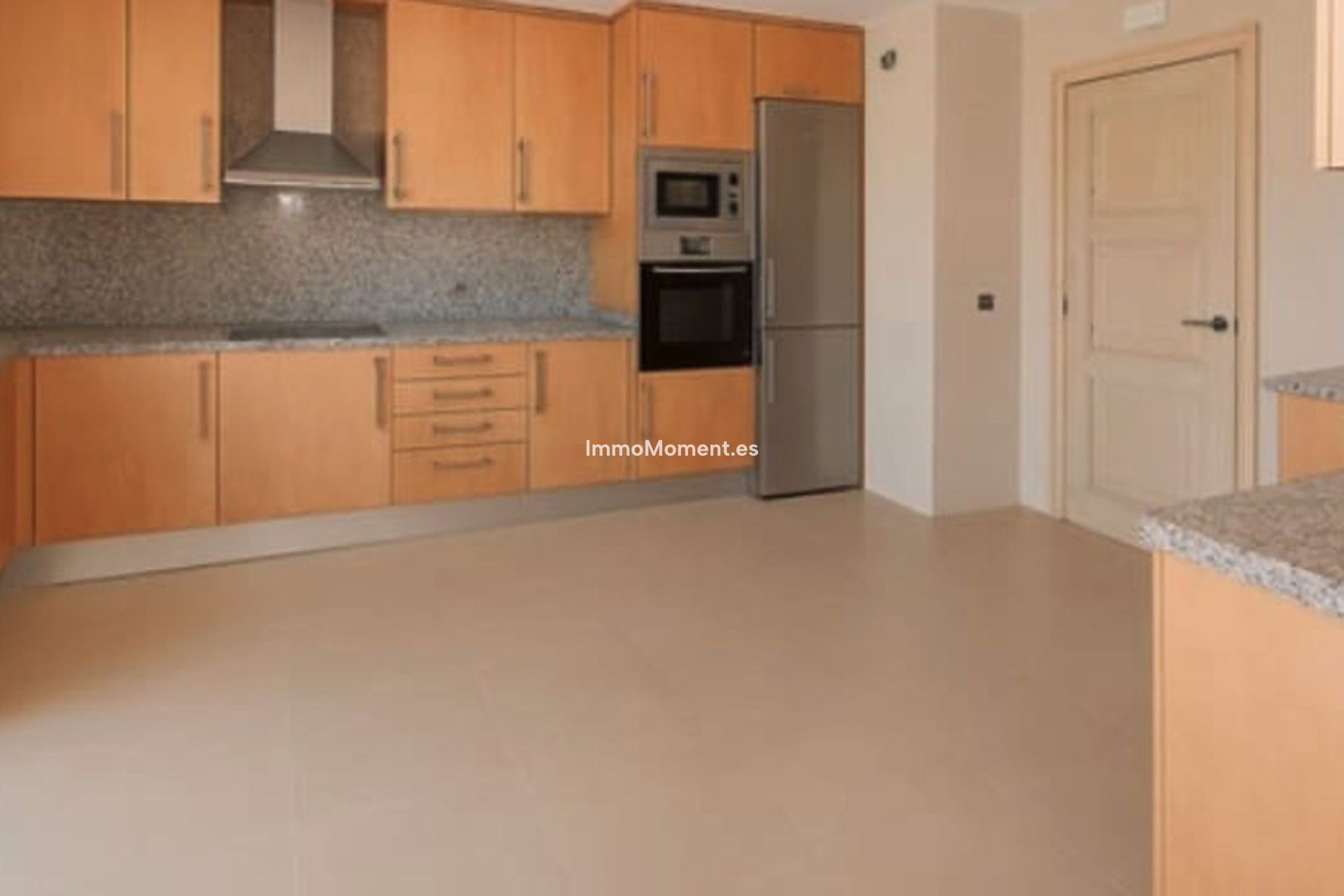 Resale - Apartment - Manilva - La Duquesa