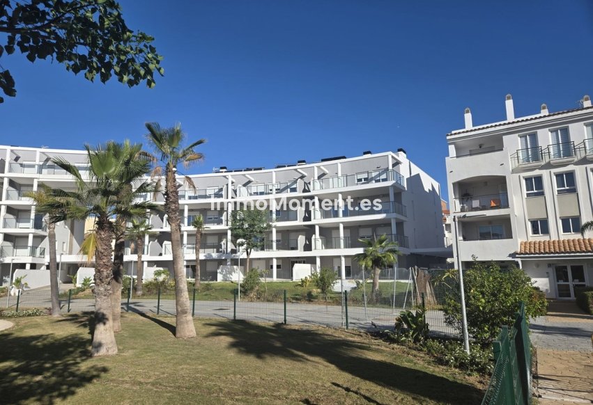 Resale - Apartment - Manilva - La Duquesa