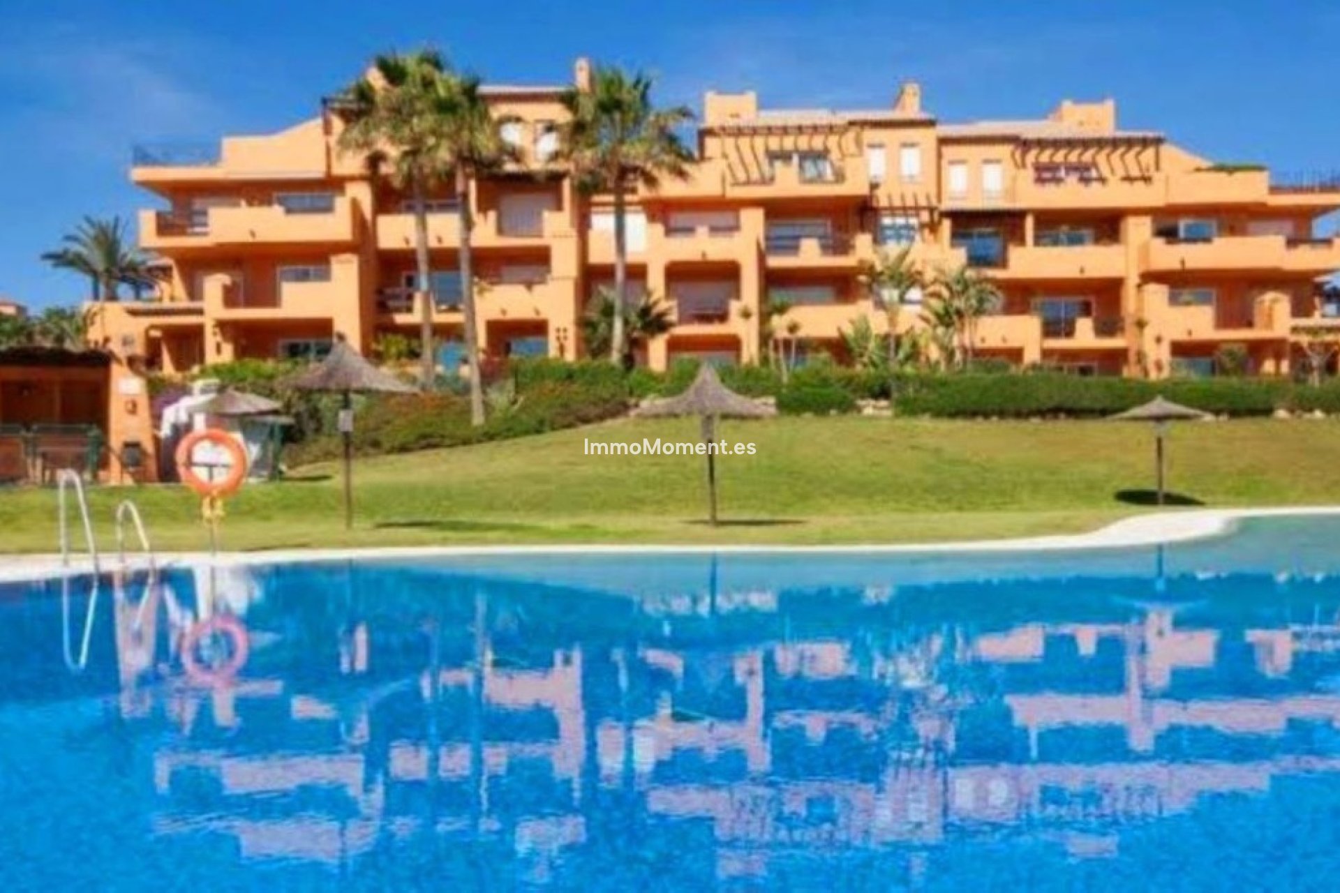 Resale - Apartment - Manilva - La Duquesa