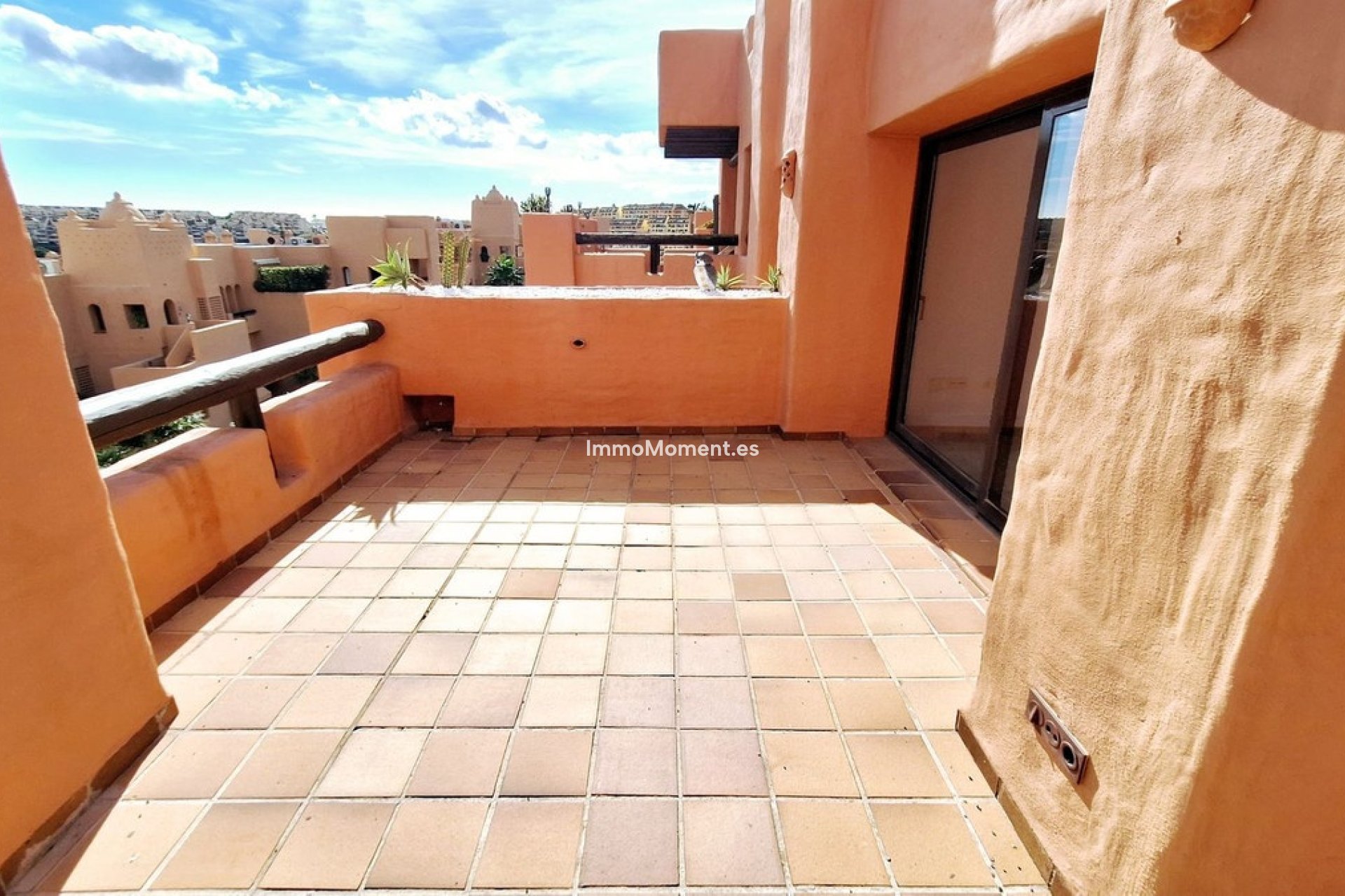 Resale - Apartment - Manilva - La Duquesa