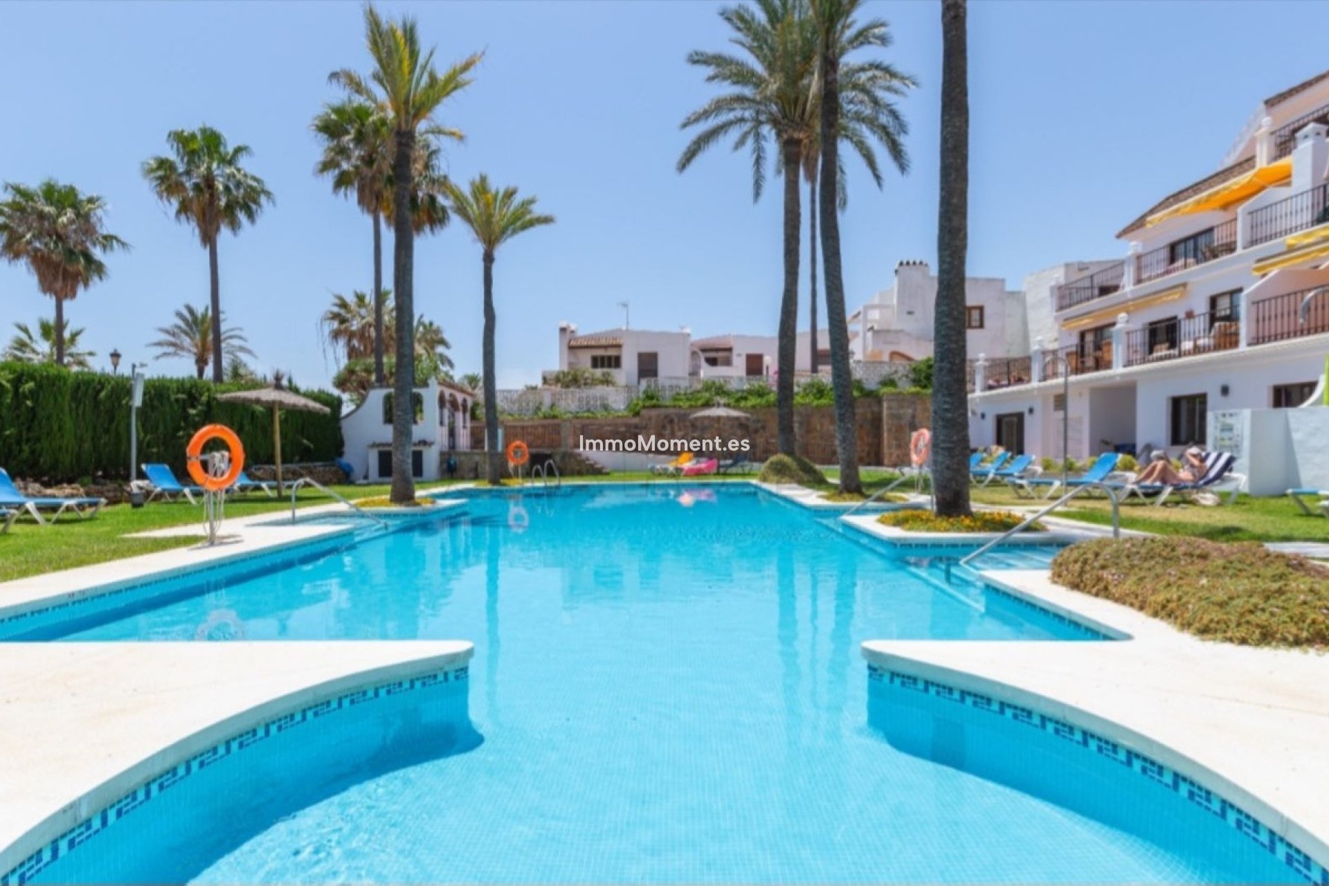 Resale - Apartment - Manilva - La Duquesa