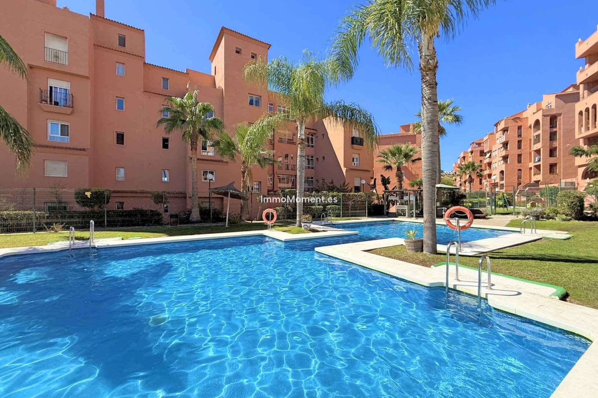 Resale - Apartment - Manilva - La Duquesa