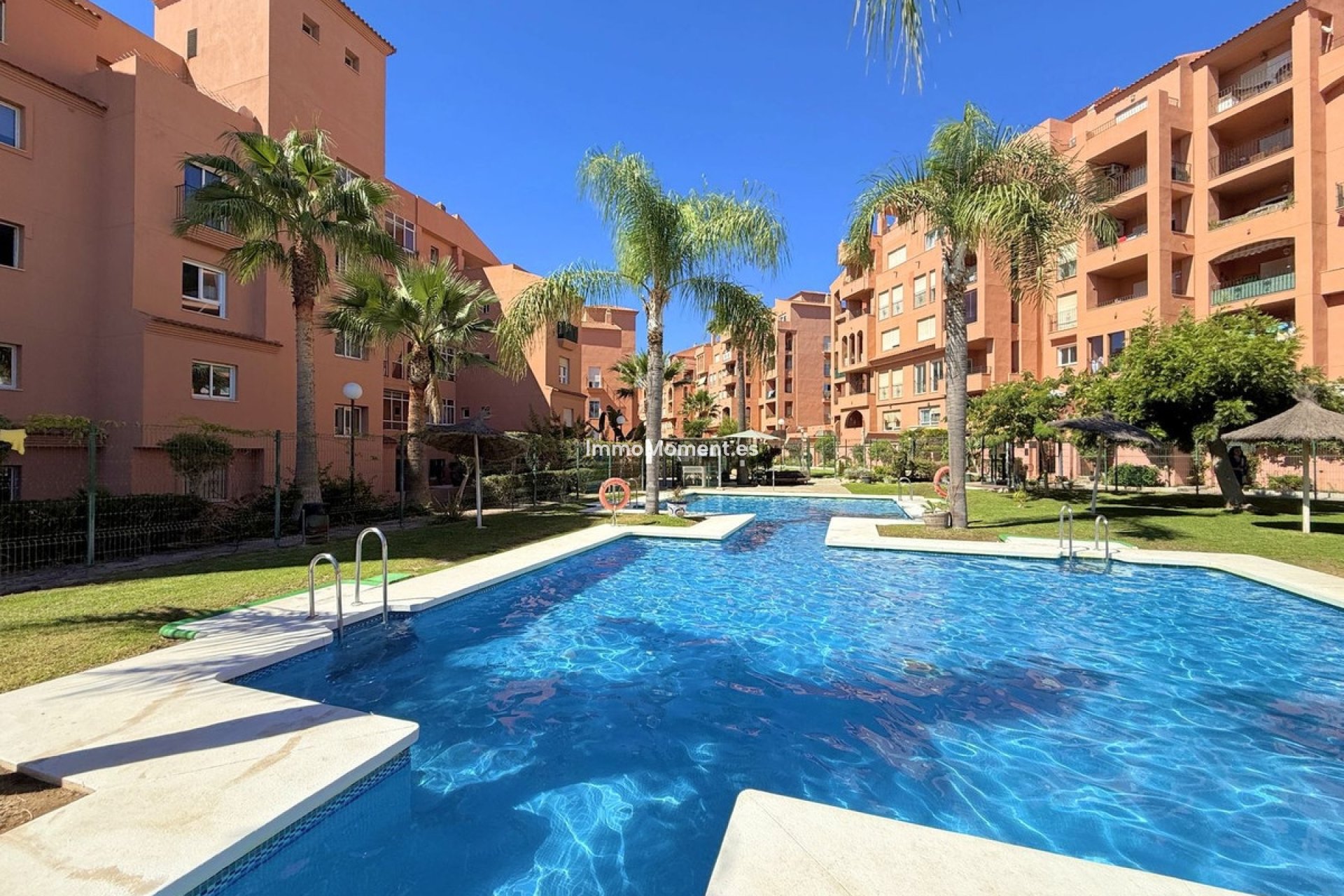 Resale - Apartment - Manilva - La Duquesa