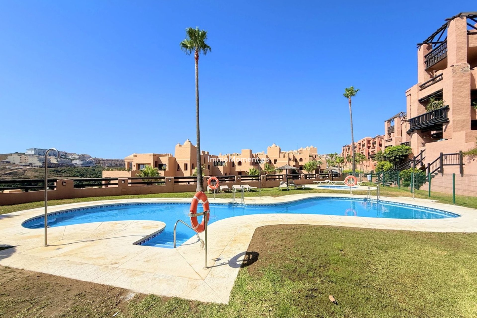 Resale - Apartment - Manilva - La Duquesa