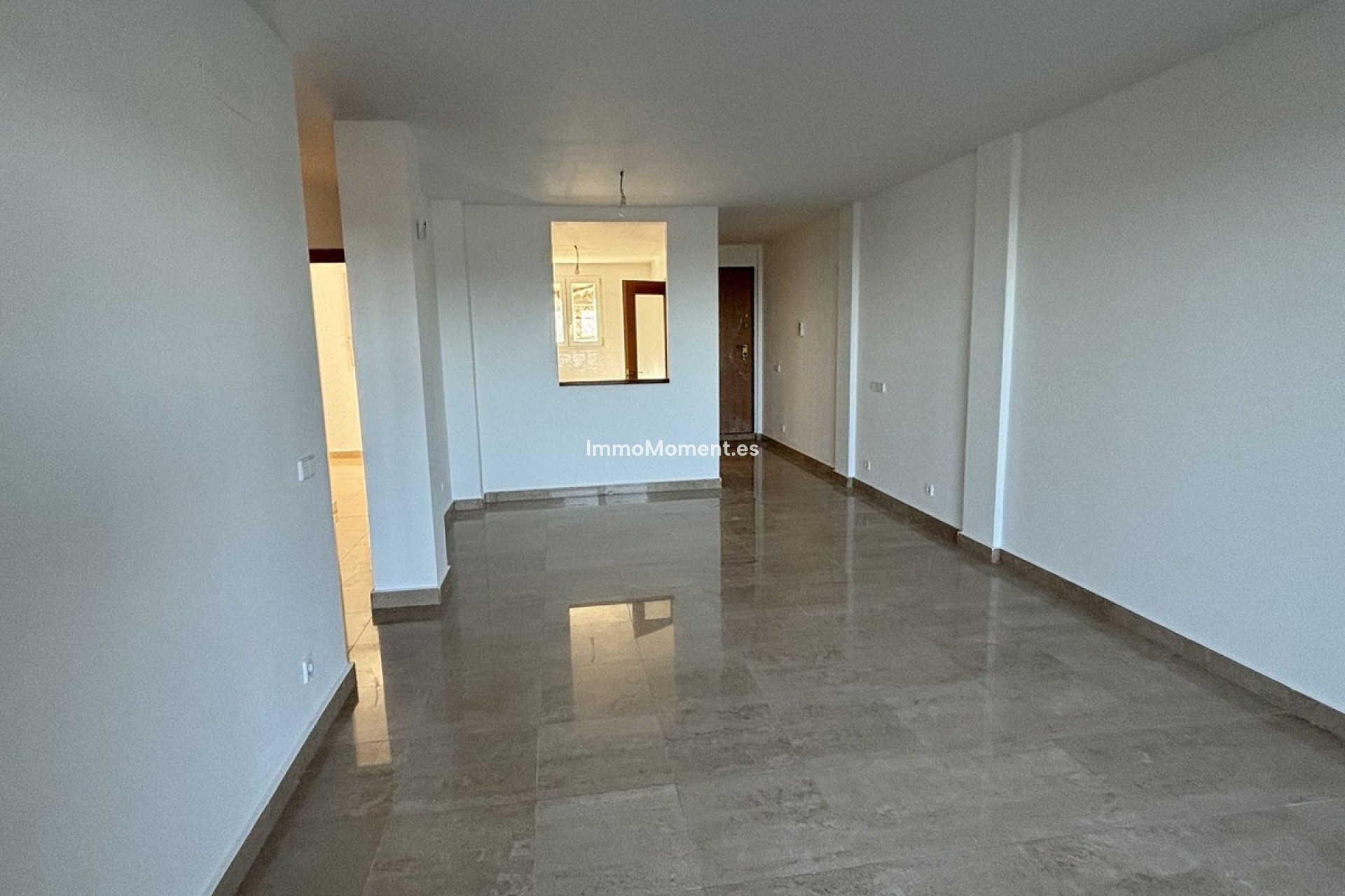 Resale - Apartment - Manilva - La Duquesa
