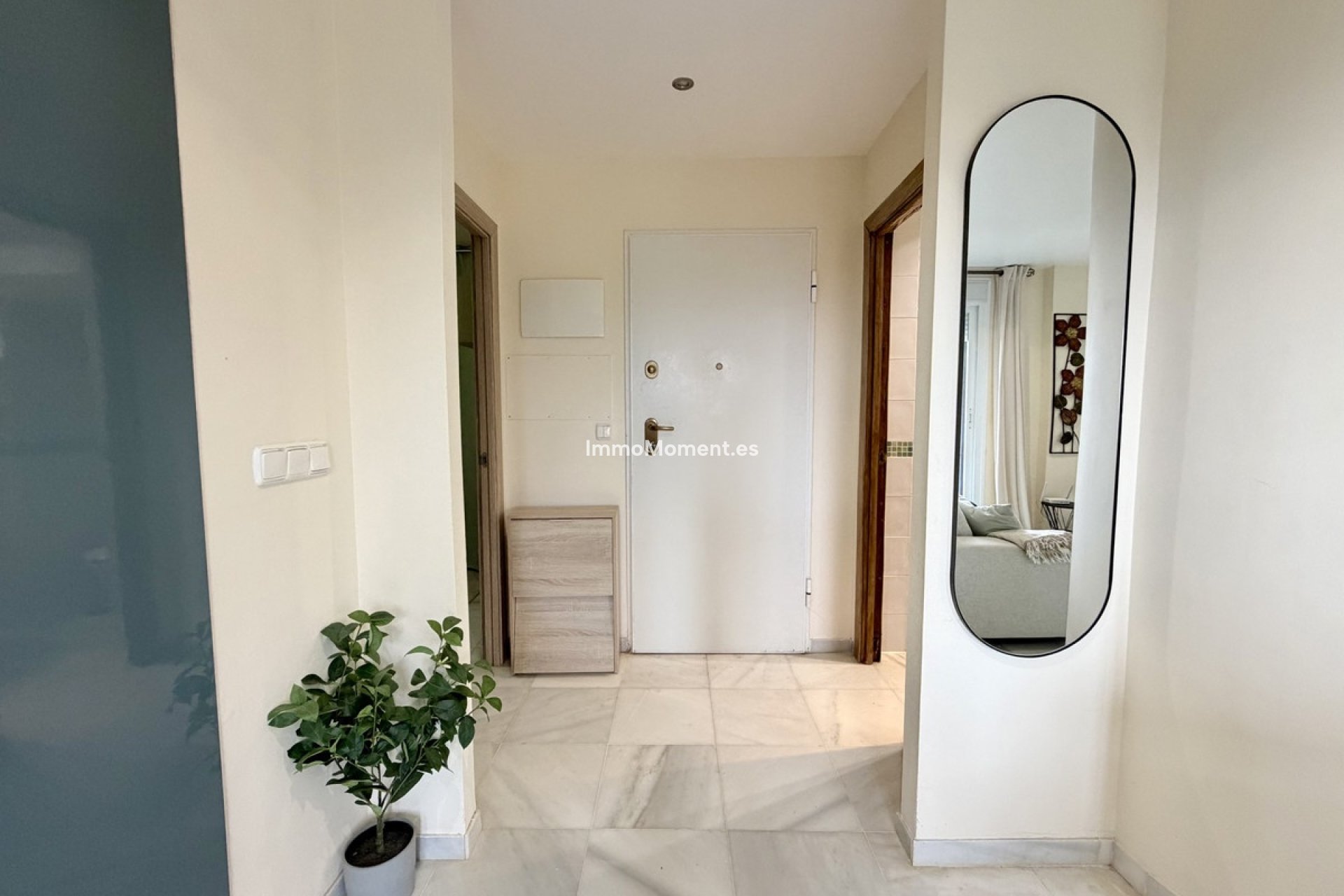 Resale - Apartment - Manilva - La Duquesa