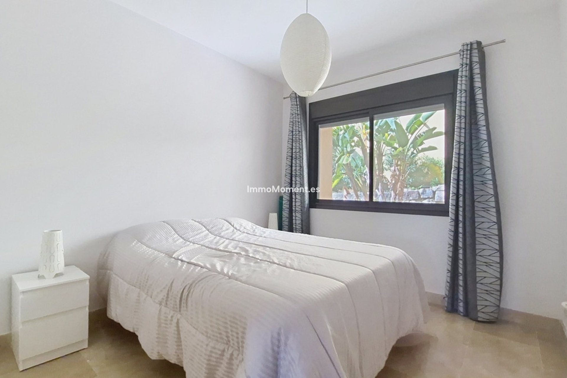 Resale - Apartment - Manilva - La Duquesa
