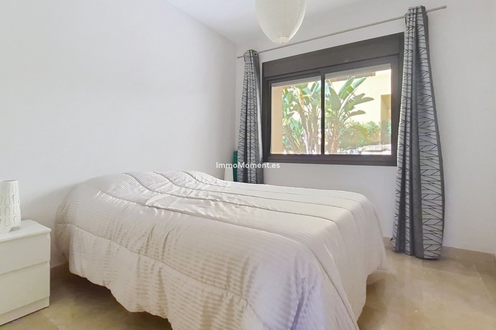 Resale - Apartment - Manilva - La Duquesa