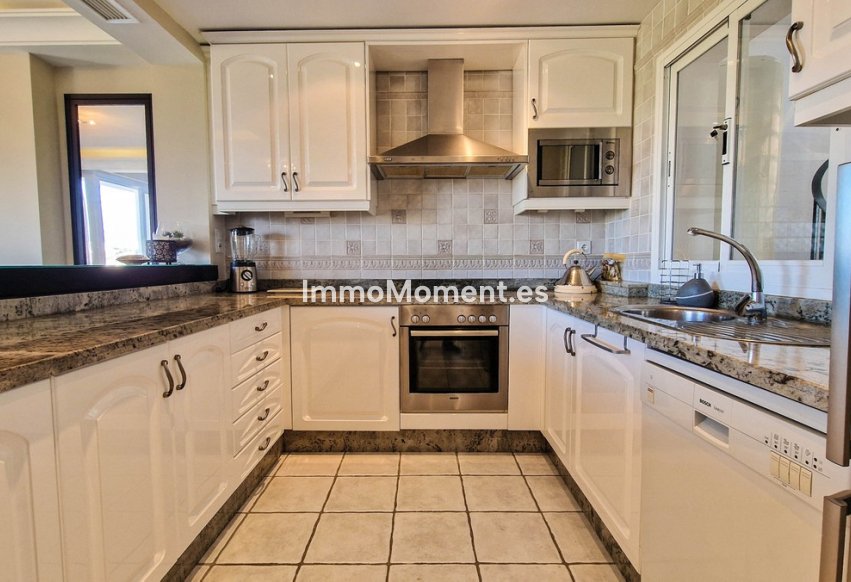 Resale - Apartment - Manilva - La Duquesa