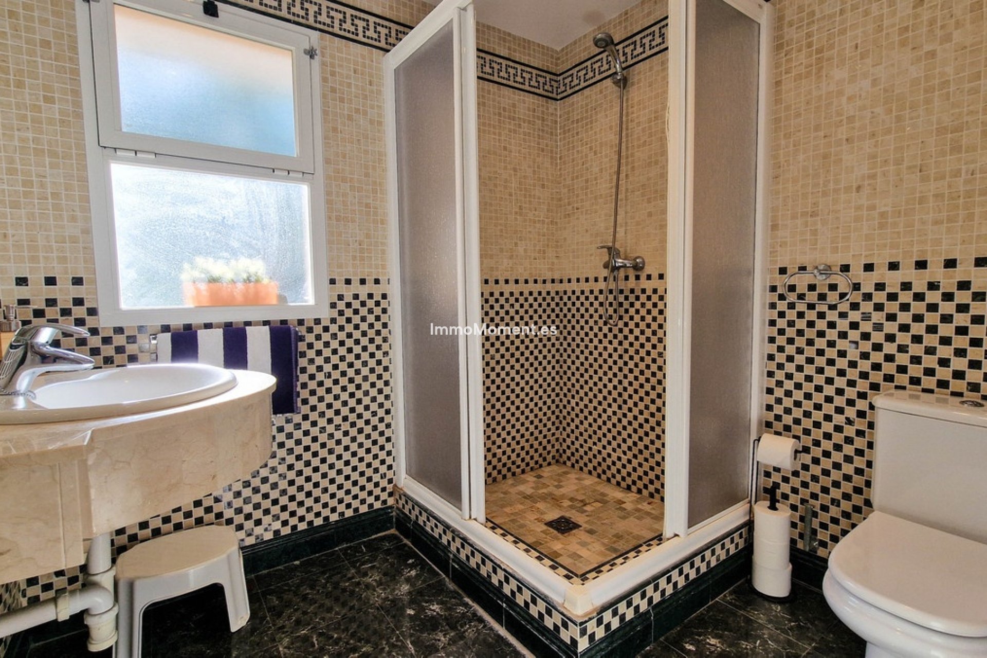 Resale - Apartment - Manilva - La Duquesa