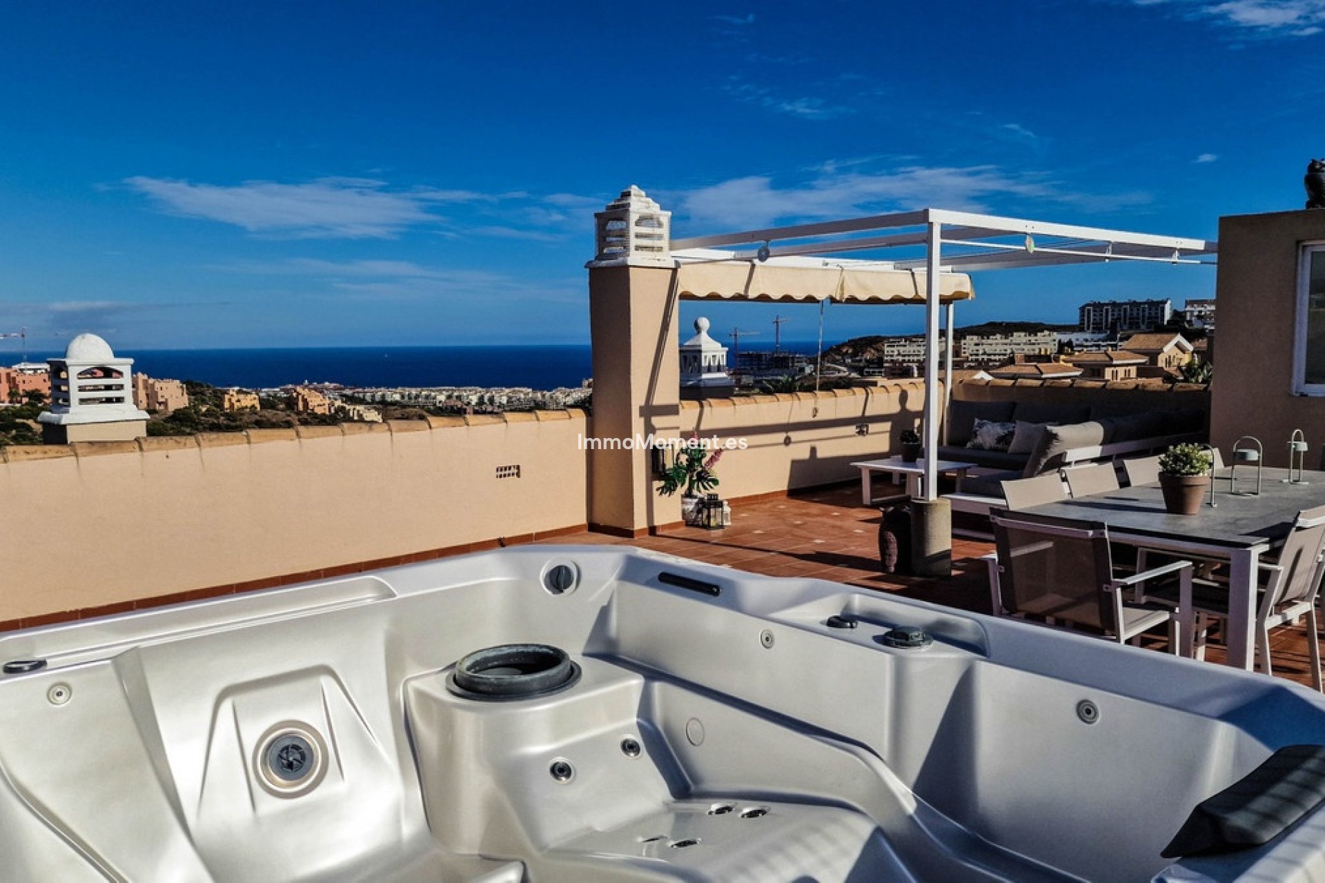 Resale - Apartment - Manilva - La Duquesa
