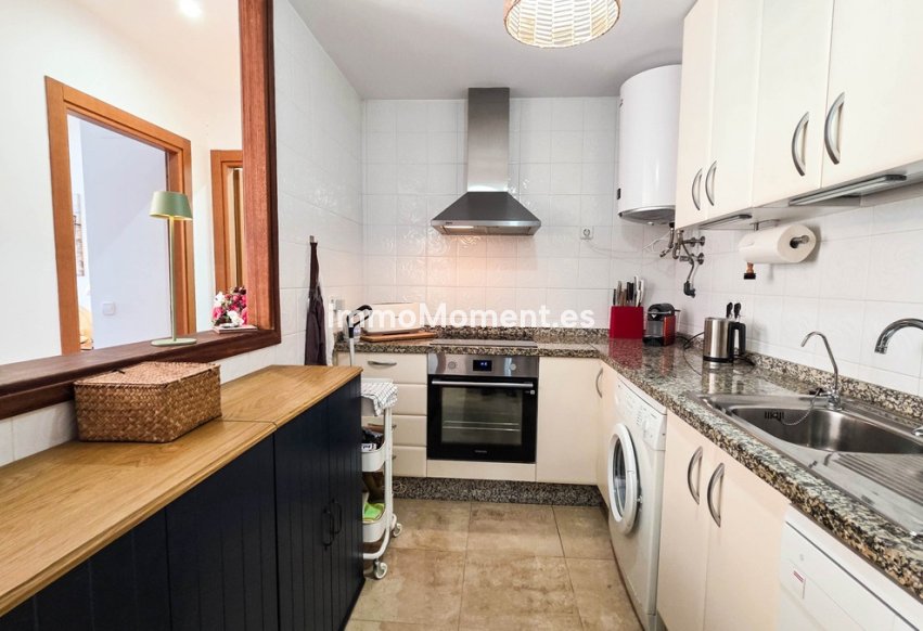 Resale - Apartment - Manilva - La Duquesa