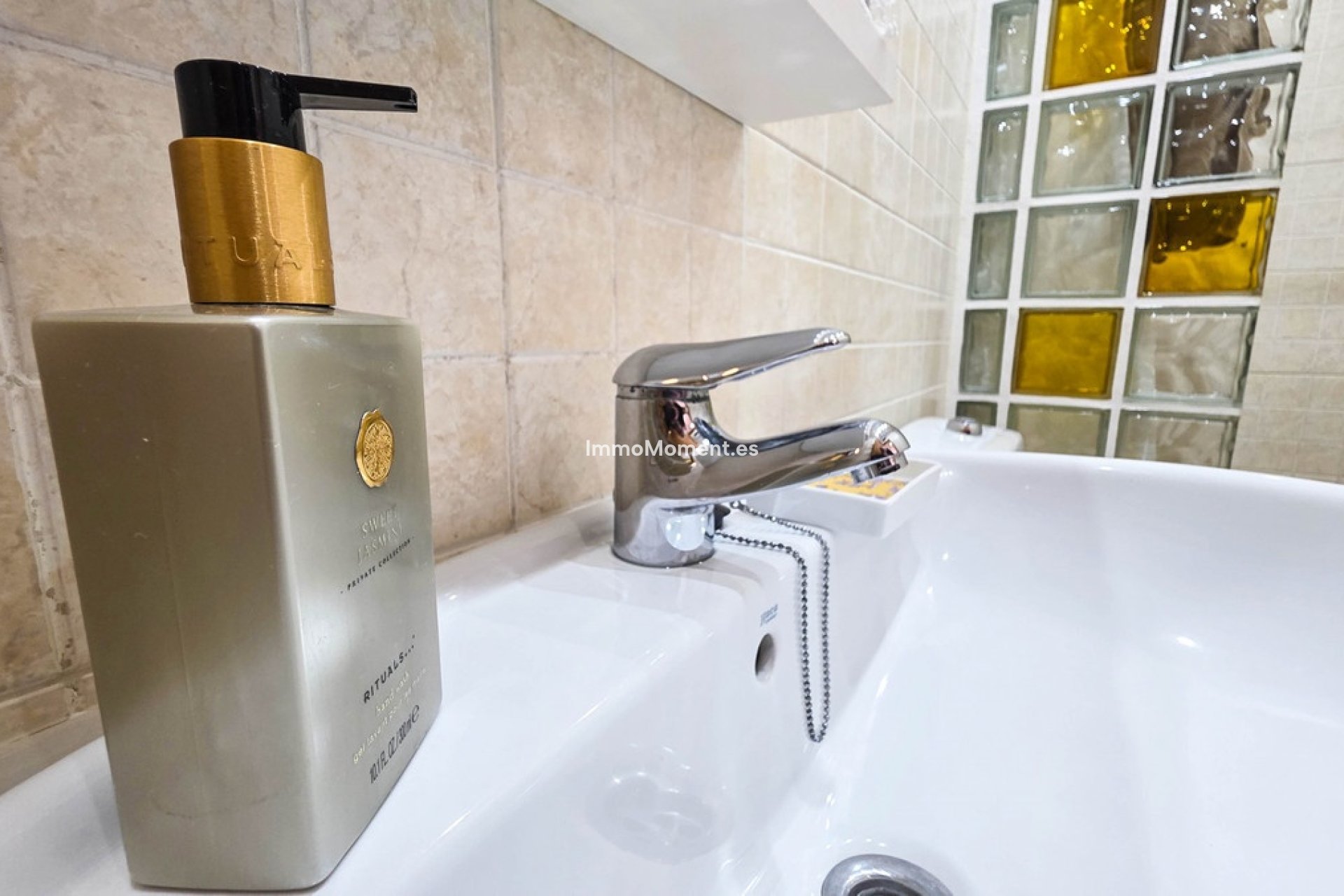 Resale - Apartment - Manilva - La Duquesa