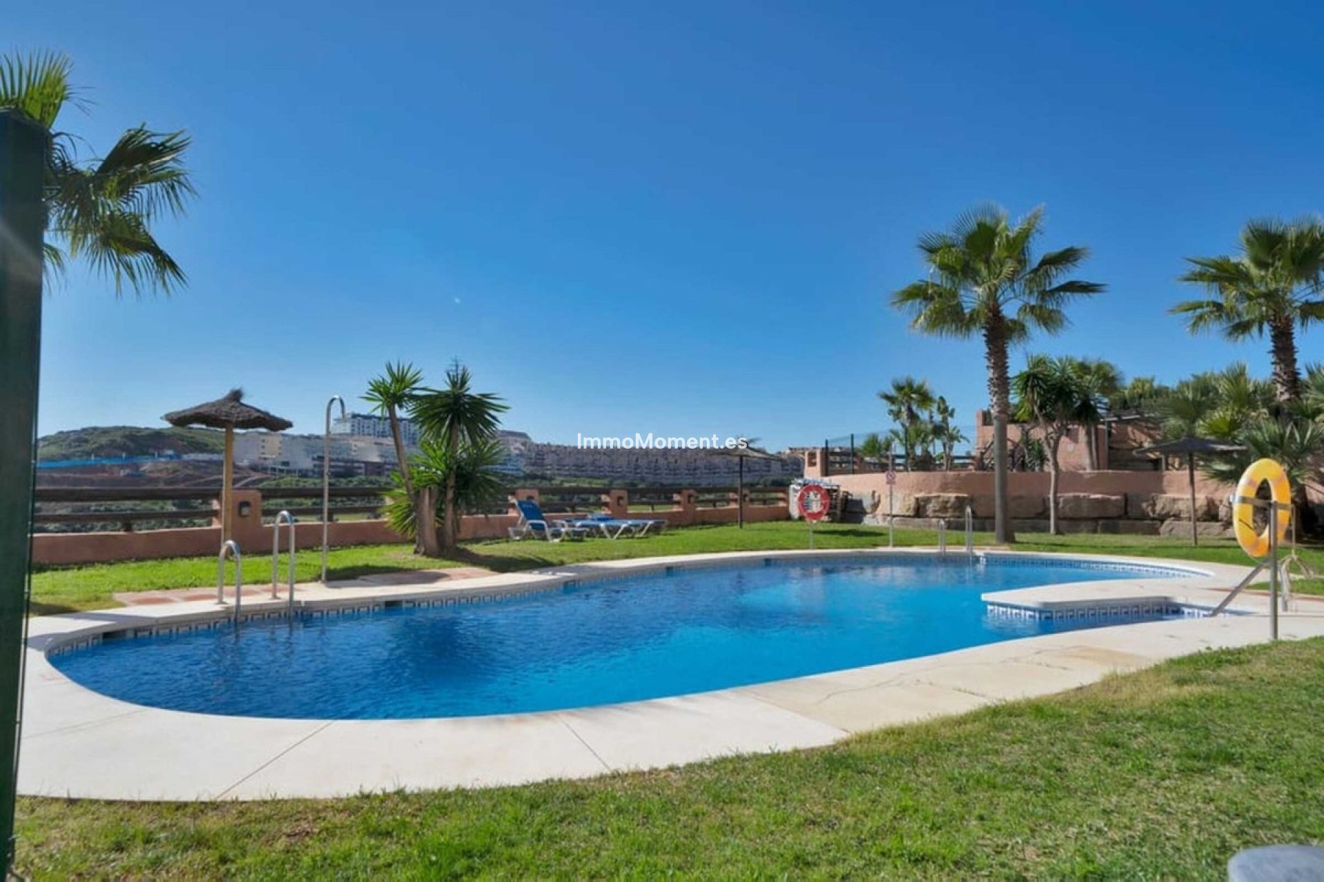 Resale - Apartment - Manilva - La Duquesa