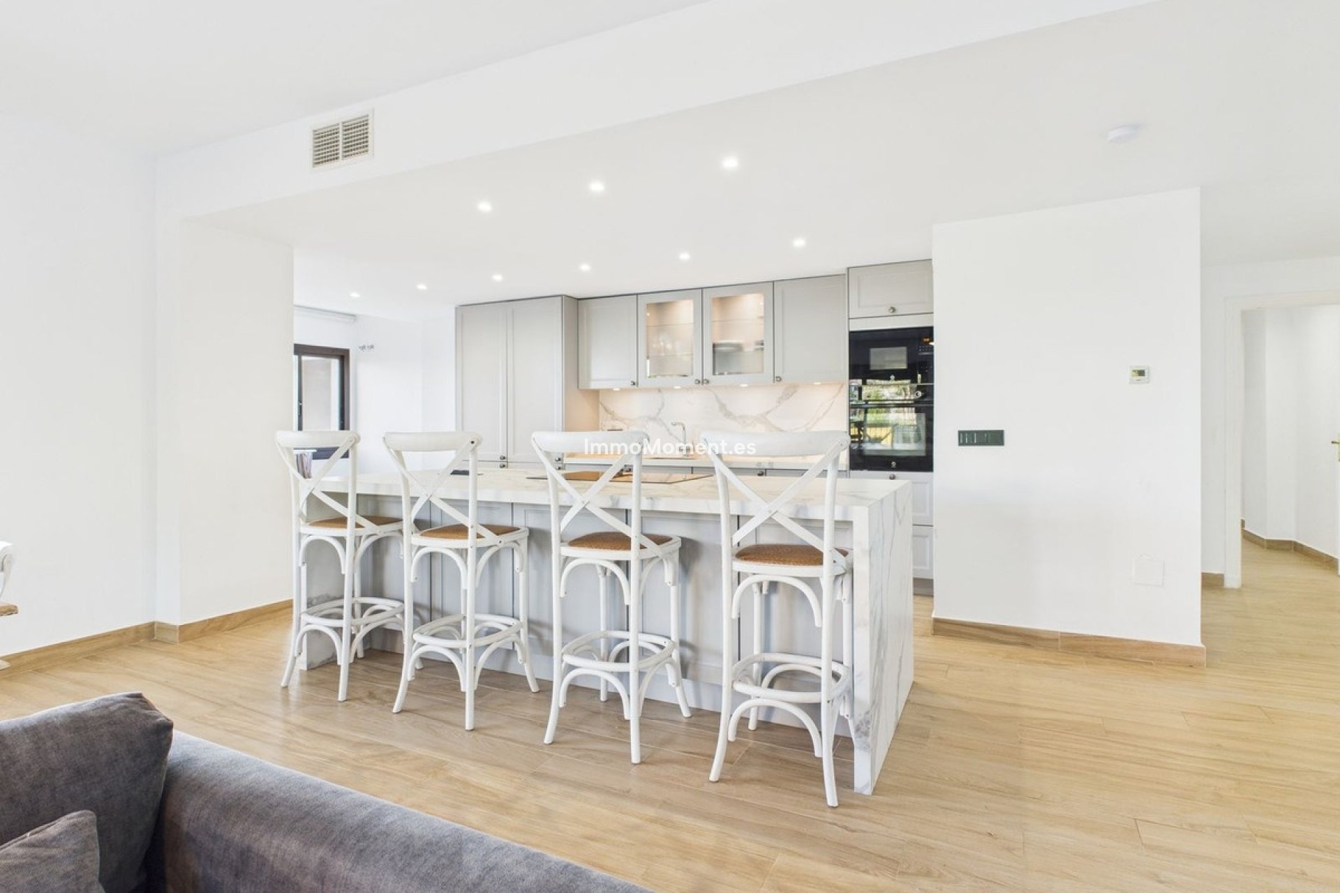 Resale - Apartment - Manilva - La Duquesa