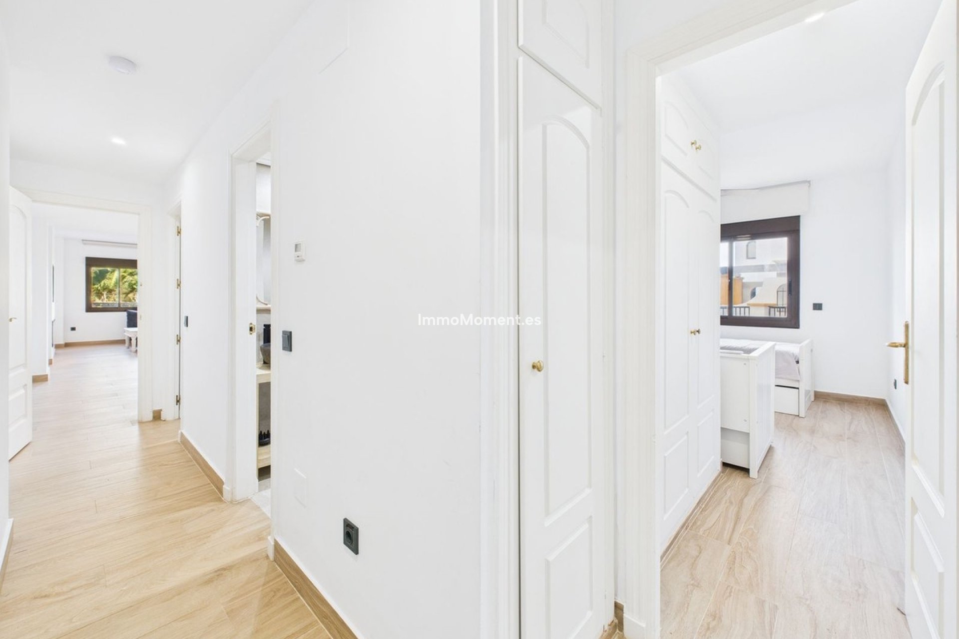 Resale - Apartment - Manilva - La Duquesa