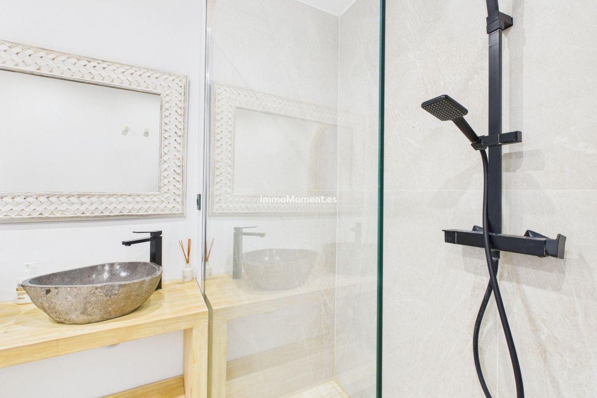 Resale - Apartment - Manilva - La Duquesa